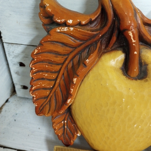 Vintage 1967 by Miller Studio Chalk Ware Yellow Apple and Pear, Wall Hanging - Picture 4 of 10